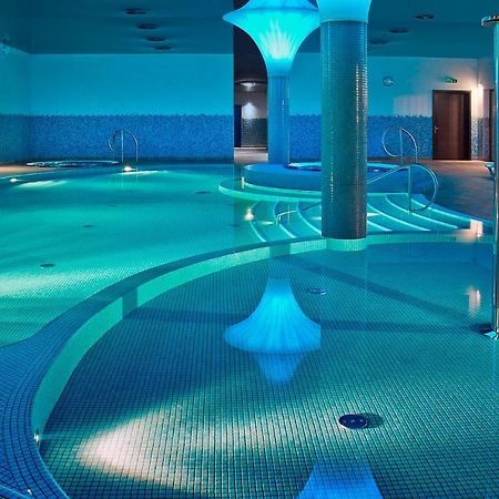 Hotel Arkas Prószków Kültér fotó