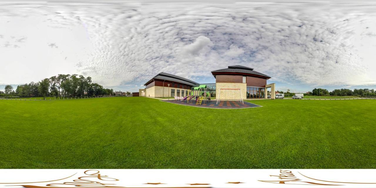 Hotel Arkas Prószków Kültér fotó