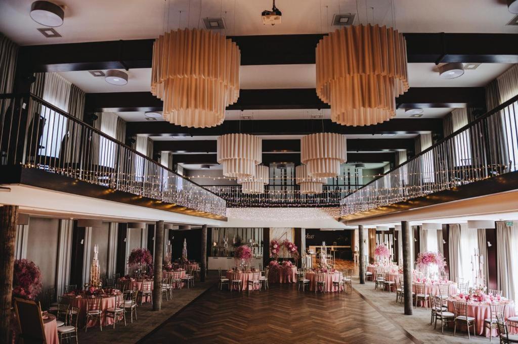 Hotel Arkas Prószków Kültér fotó