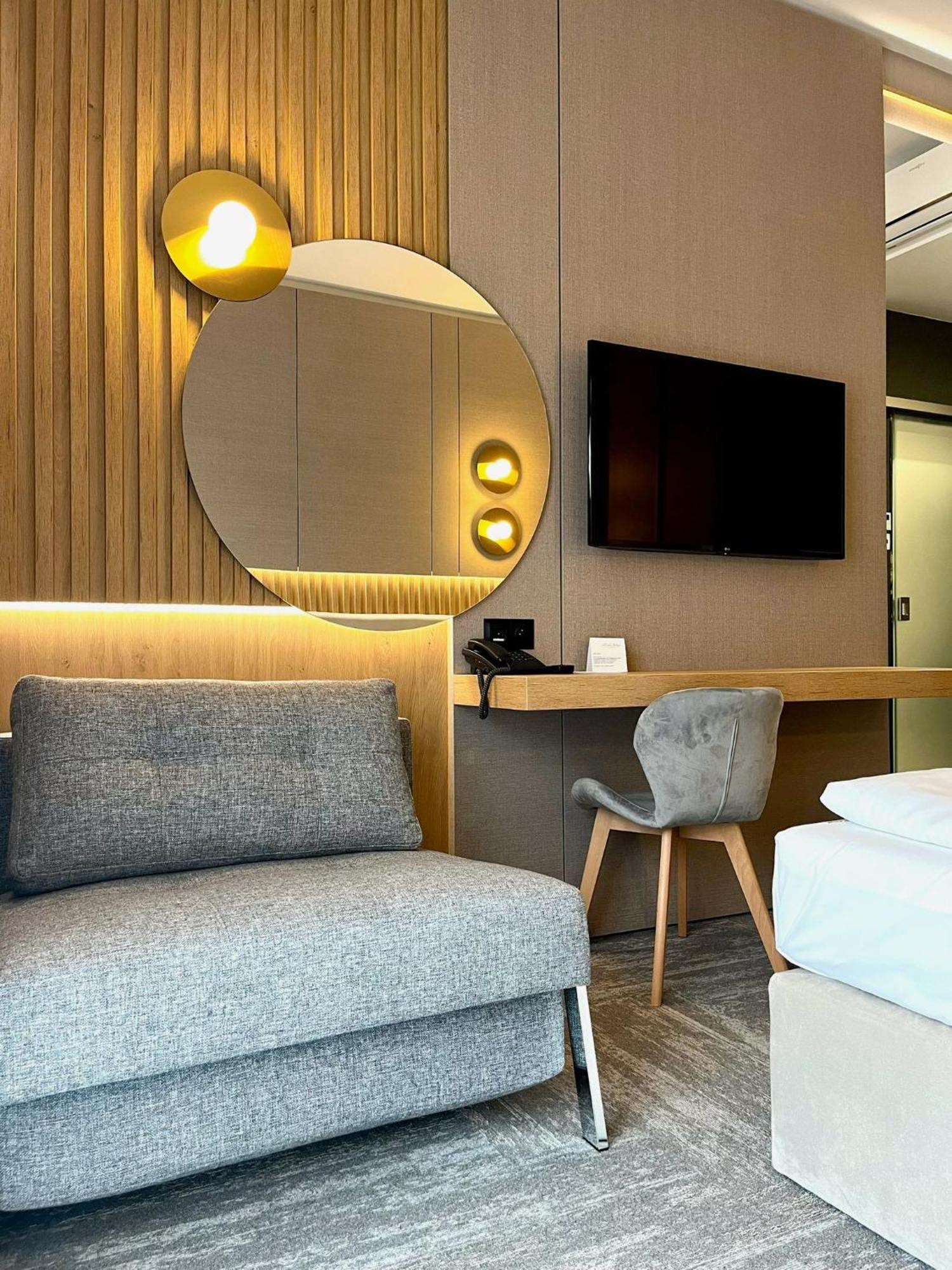 Hotel Arkas Prószków Kültér fotó